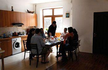 Glide Hostel Ереван Екстериор снимка