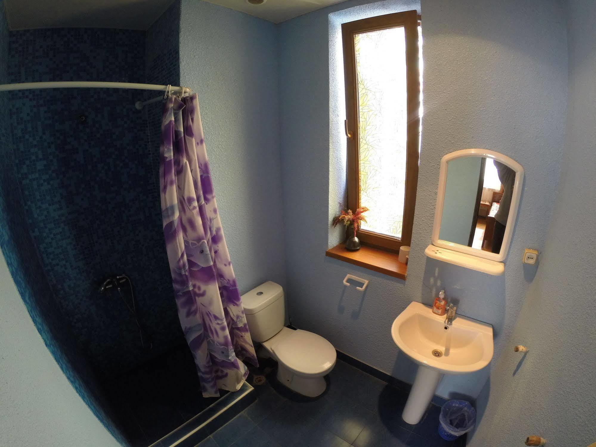 Glide Hostel Ереван Екстериор снимка